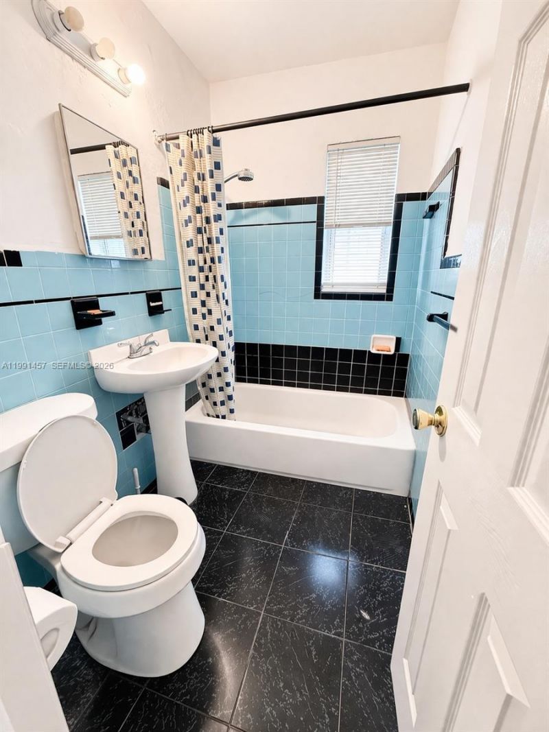 18981 NW 7th Ave , Miami Gardens, FL 33169 Photo