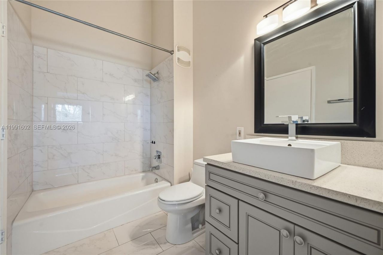 6215 Old Court Rd, Unit 505, Boca Raton, FL 33433 Photo