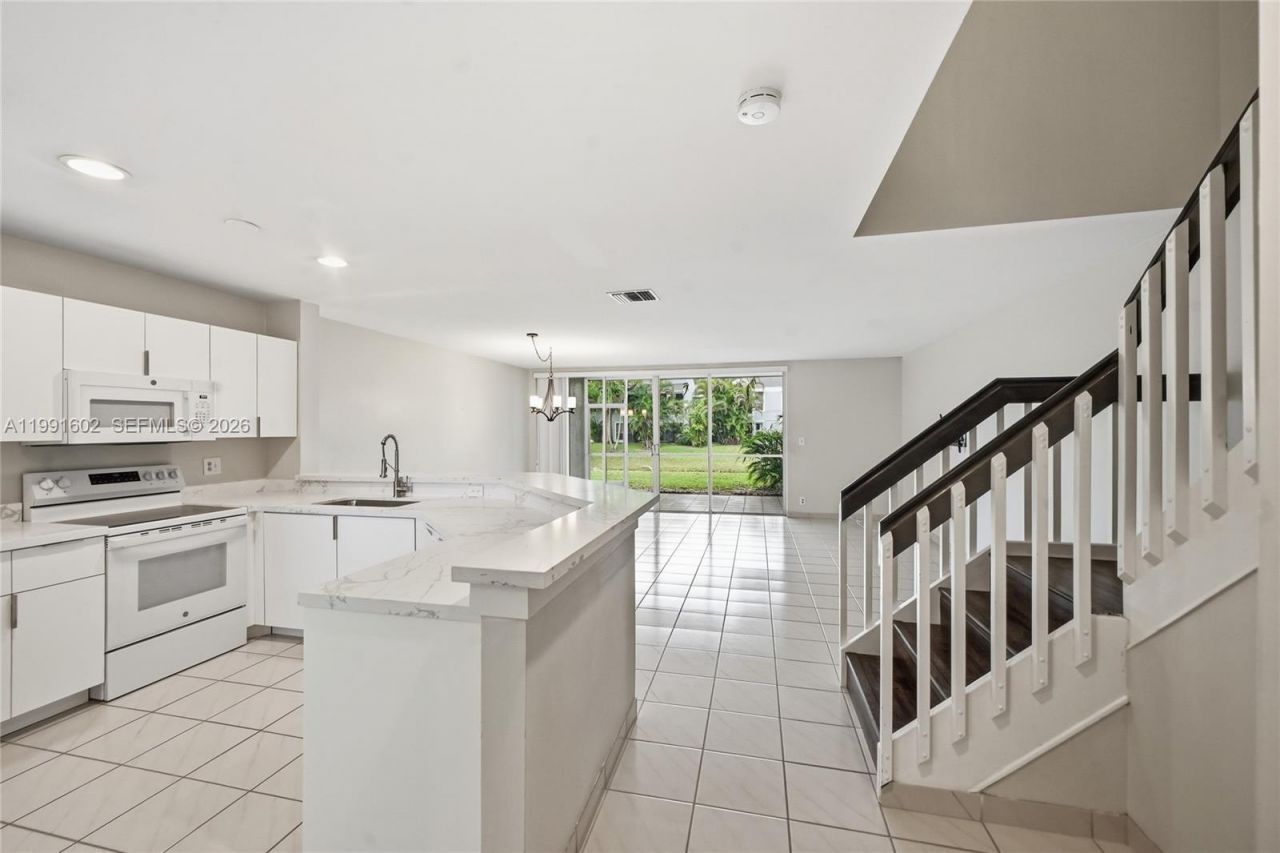 6215 Old Court Rd, Unit 505, Boca Raton, FL 33433 Photo