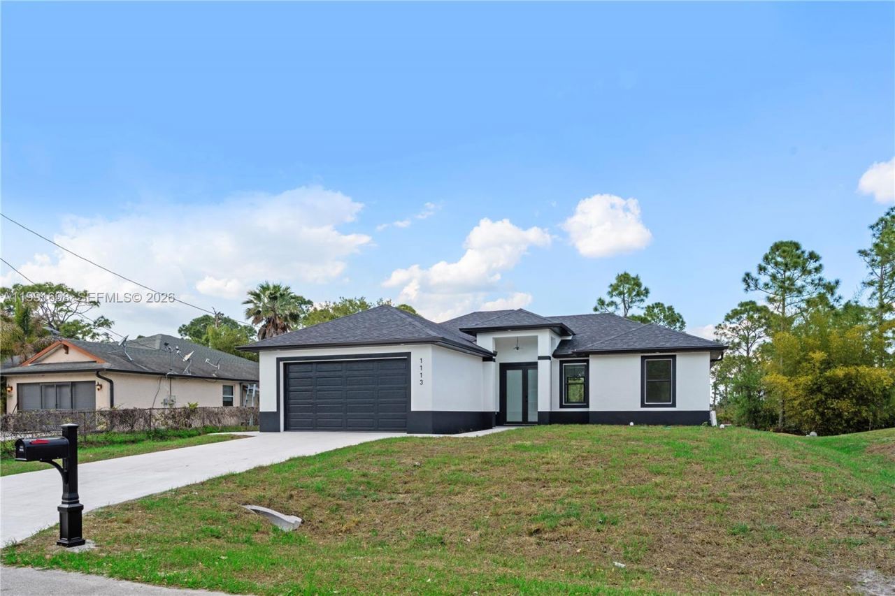 1113 Enrique St E, Lehigh Acres, FL 33974 Photo