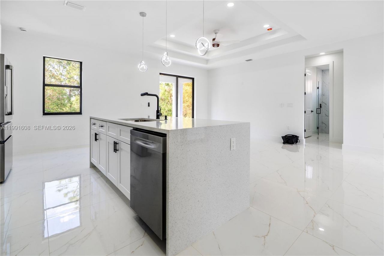 1113 Enrique St E, Lehigh Acres, FL 33974 Photo