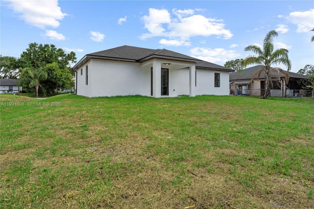 1113 Enrique St E, Lehigh Acres, FL 33974 Photo