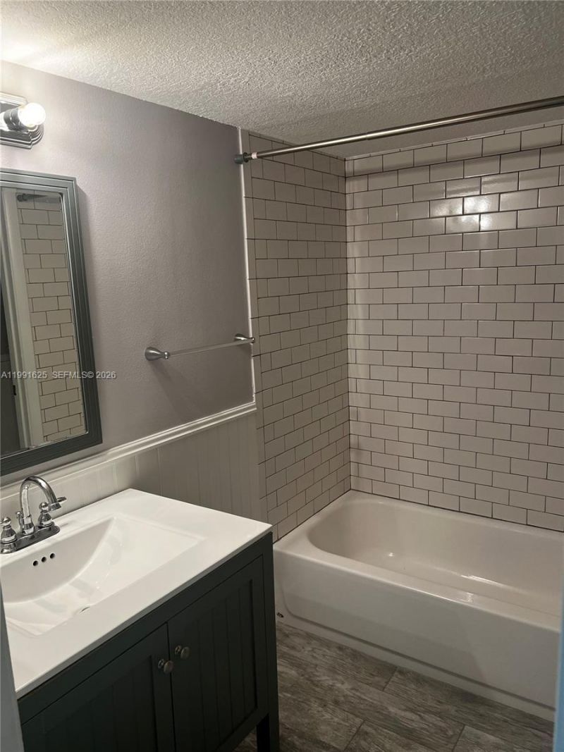 802 Constitution Dr, Unit 802B, Homestead, FL 33034 Photo