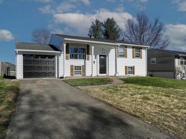 619 MEADOW LARK Drive, Quincy, IL 62305