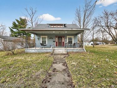 215 Washington Street, Shiawassee Twp, MI 48418