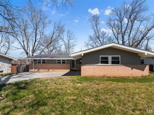 21 Graeler Drive, St Louis, MO 63146