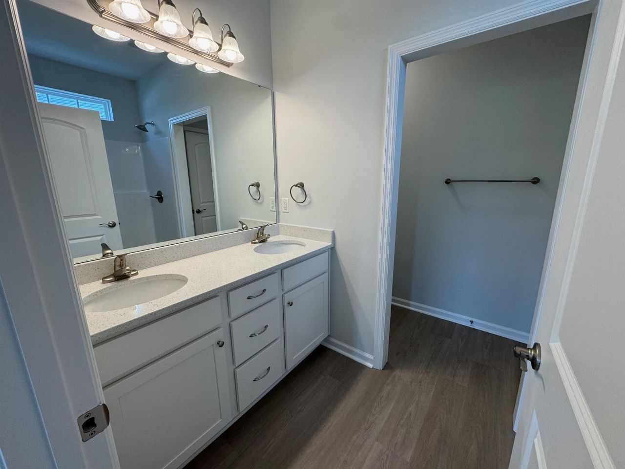 704 Fair Weather Dr Photo 11