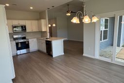 704 Fair Weather Dr photo 4