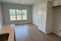 704 Fair Weather Dr photo 4