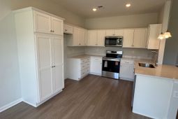 704 Fair Weather Dr photo 4