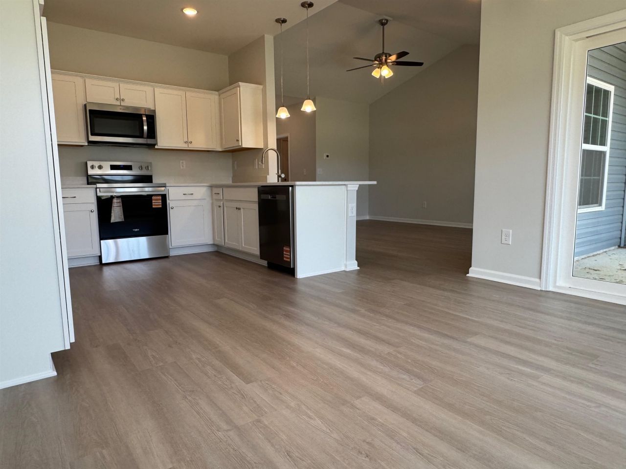 704 Fair Weather Dr Photo 5