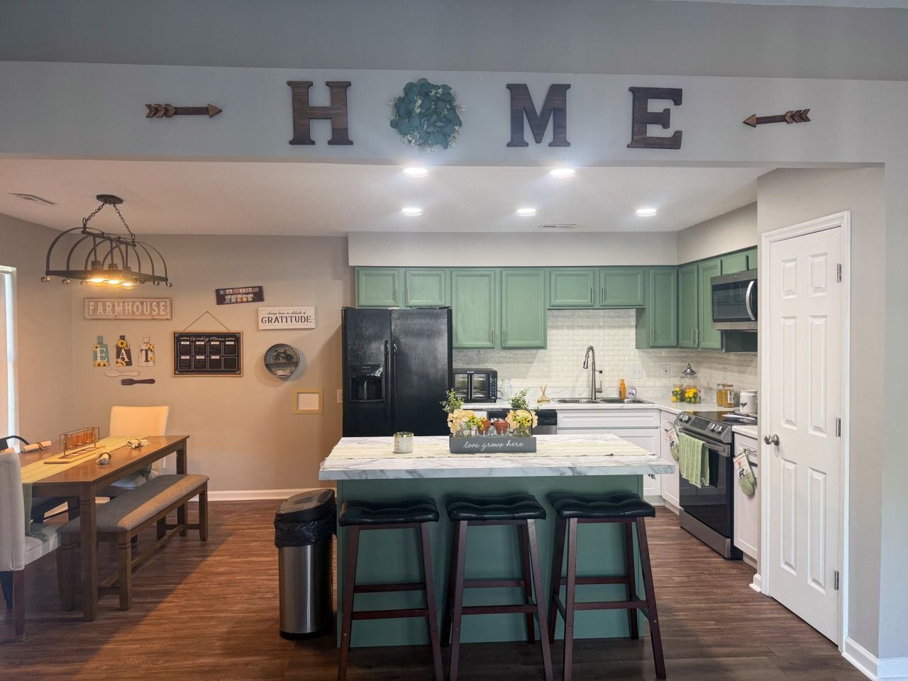 1613 Stuart Square Circle Photo 5