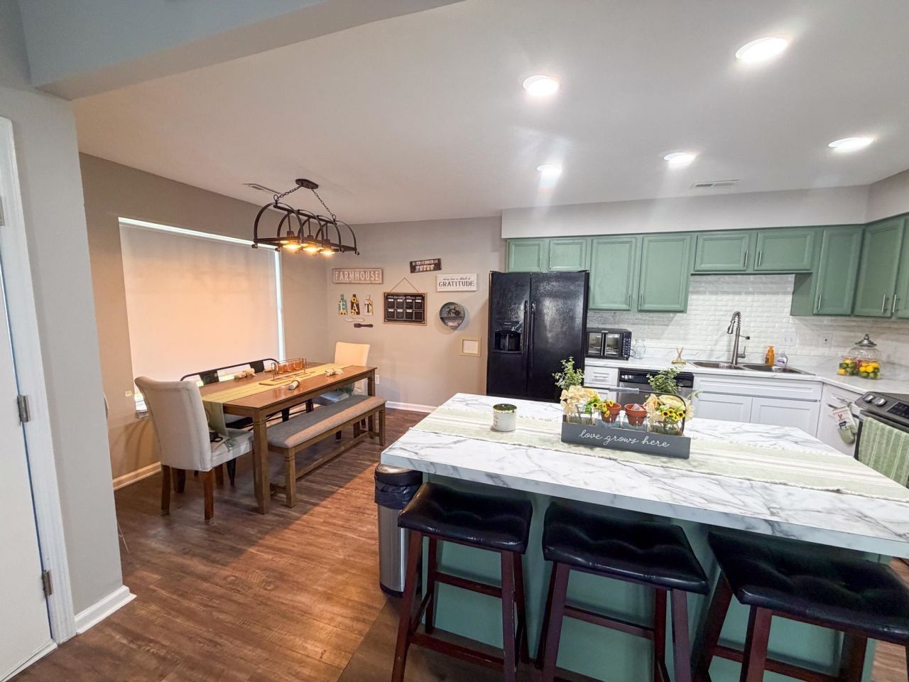 1613 Stuart Square Circle Photo 6