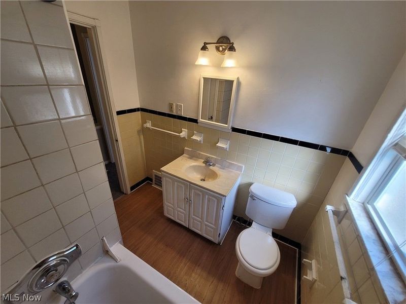 255 E 250th Street, Euclid, OH 44132 Photo 14