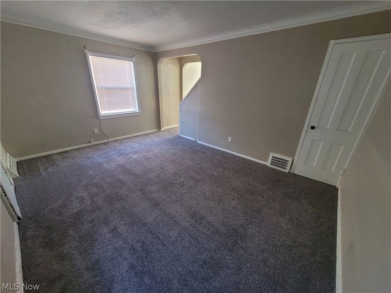 255 E 250th Street, Euclid, OH 44132 Photo 3