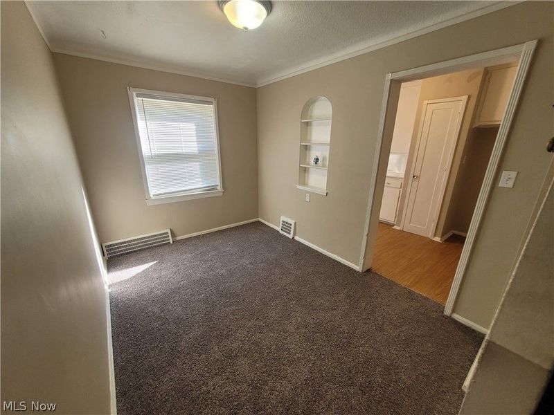 255 E 250th Street, Euclid, OH 44132 Photo 6