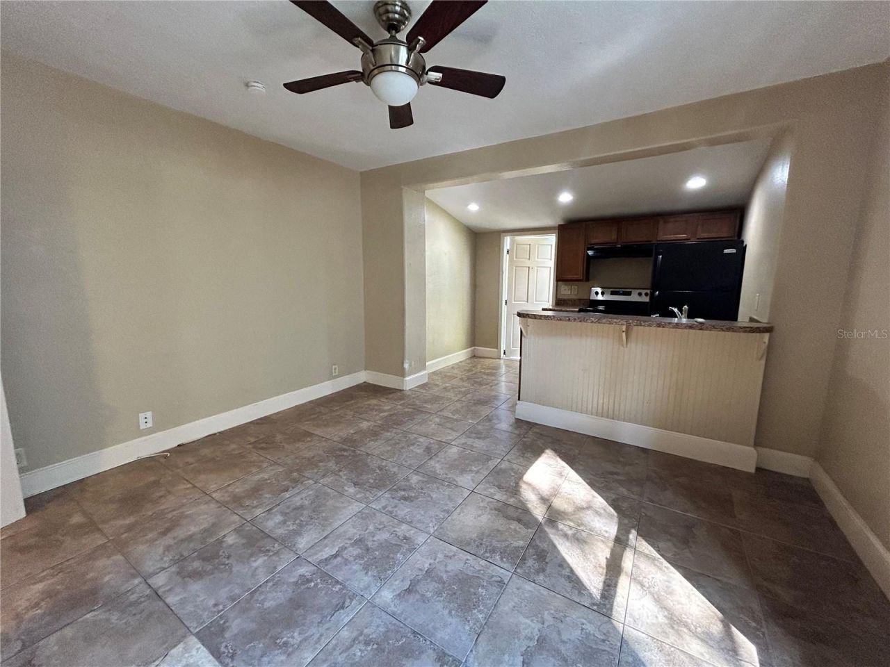 727 Dartmoor Street N, Unit 2, Saint Petersburg, FL 33701 Photo
