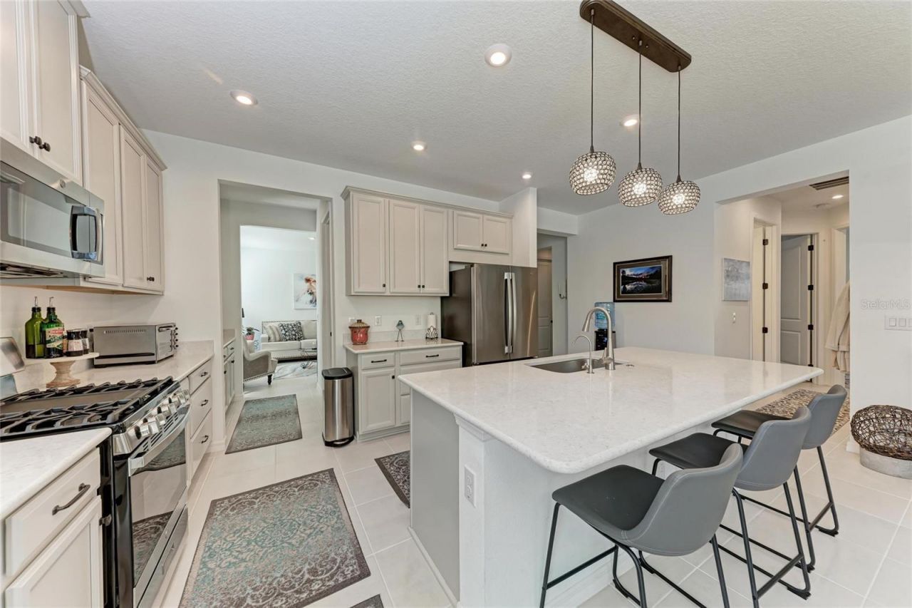 10010 Buckman Halls Drive , Palmetto, FL 34221 Photo