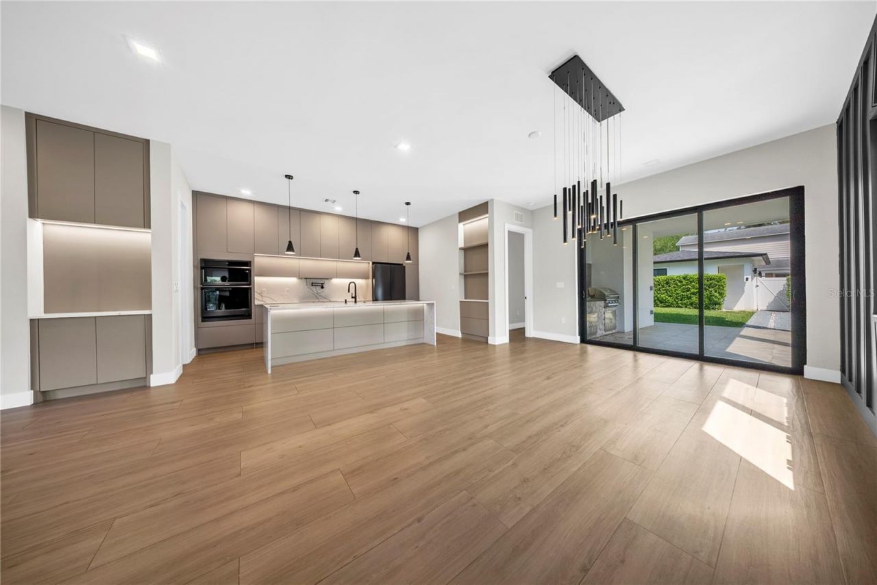 1937 E Marks Street, Orlando, FL 32803 Photo