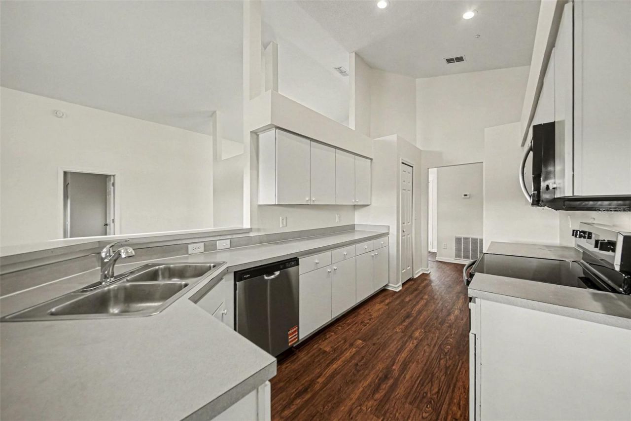 321 Sterling Lake Drive , Ocoee, FL 34761 Photo