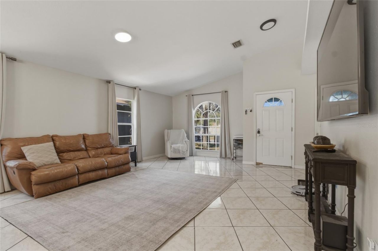 3734 Abington Avenue S, Saint Petersburg, FL 33711 Photo