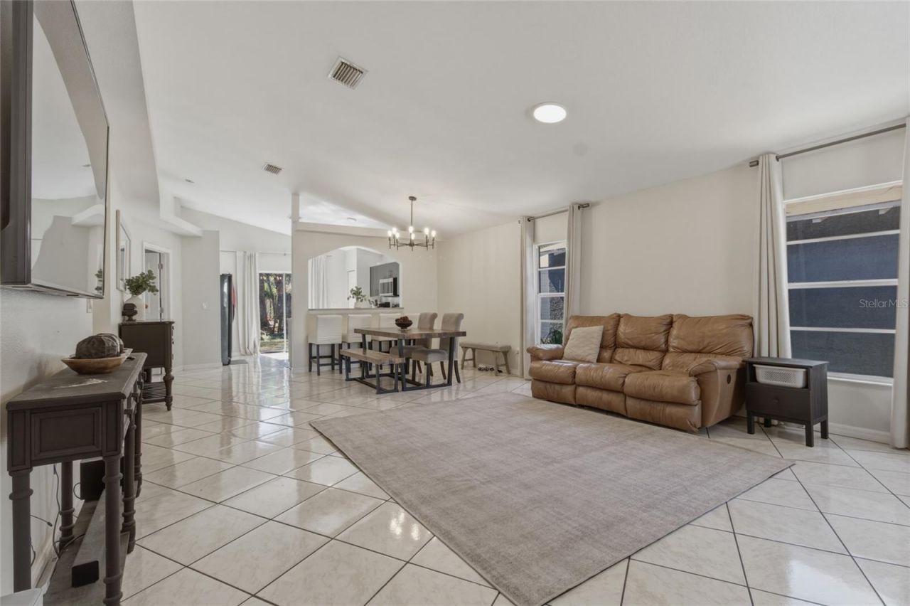 3734 Abington Avenue S, Saint Petersburg, FL 33711 Photo