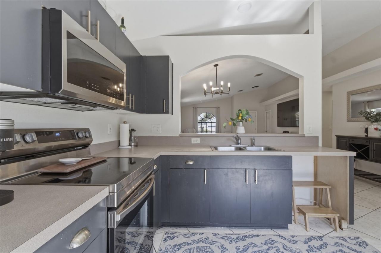 3734 Abington Avenue S, Saint Petersburg, FL 33711 Photo