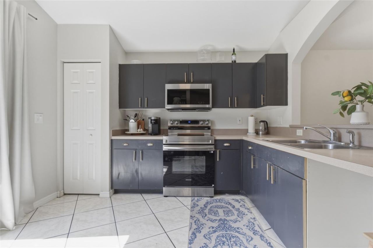 3734 Abington Avenue S, Saint Petersburg, FL 33711 Photo