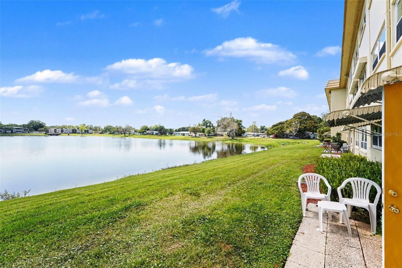 3850 13th Avenue N, Unit 106, Saint Petersburg, FL 33713 Photo