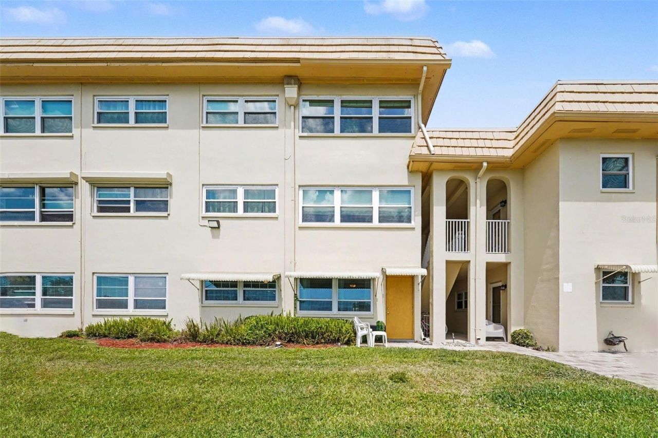 3850 13th Avenue N, Unit 106, Saint Petersburg, FL 33713 Photo
