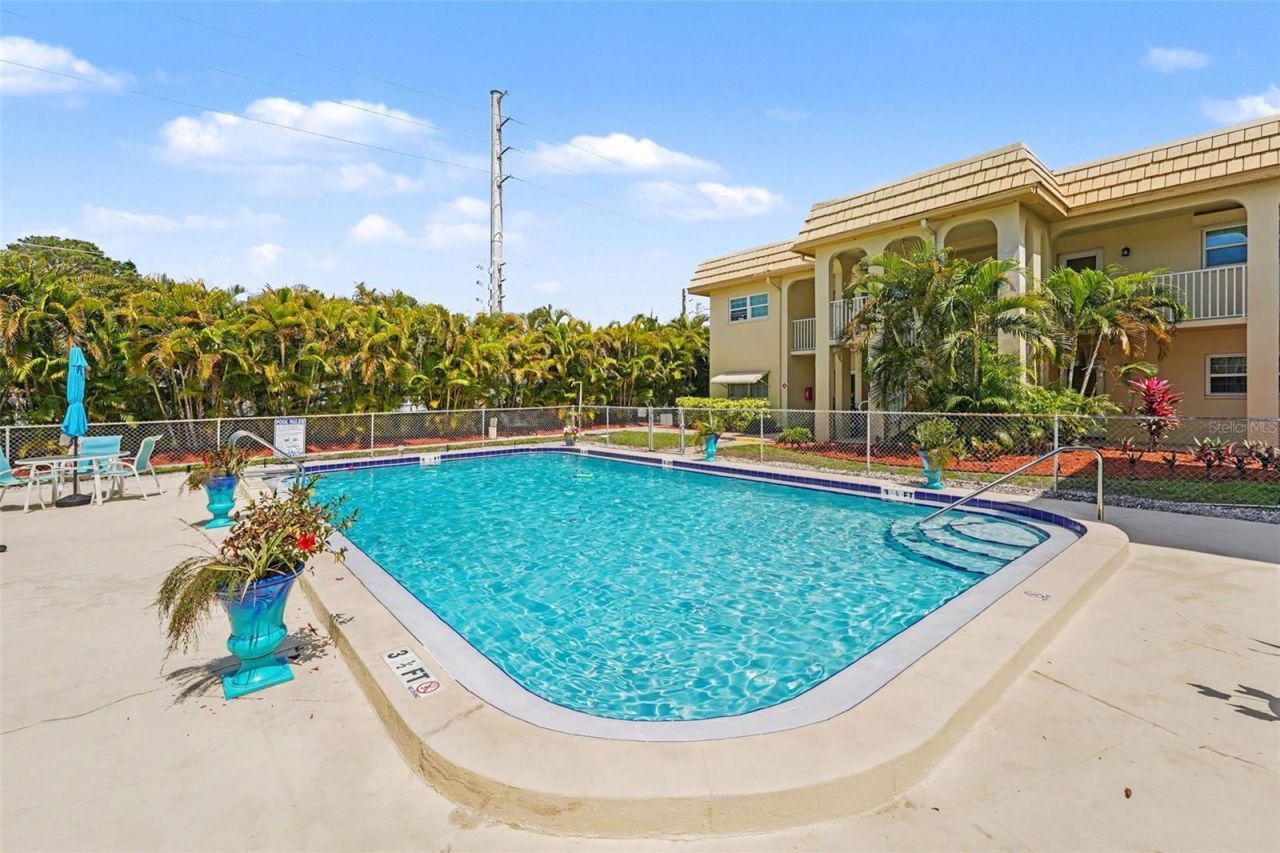 3850 13th Avenue N, Unit 106, Saint Petersburg, FL 33713 Photo