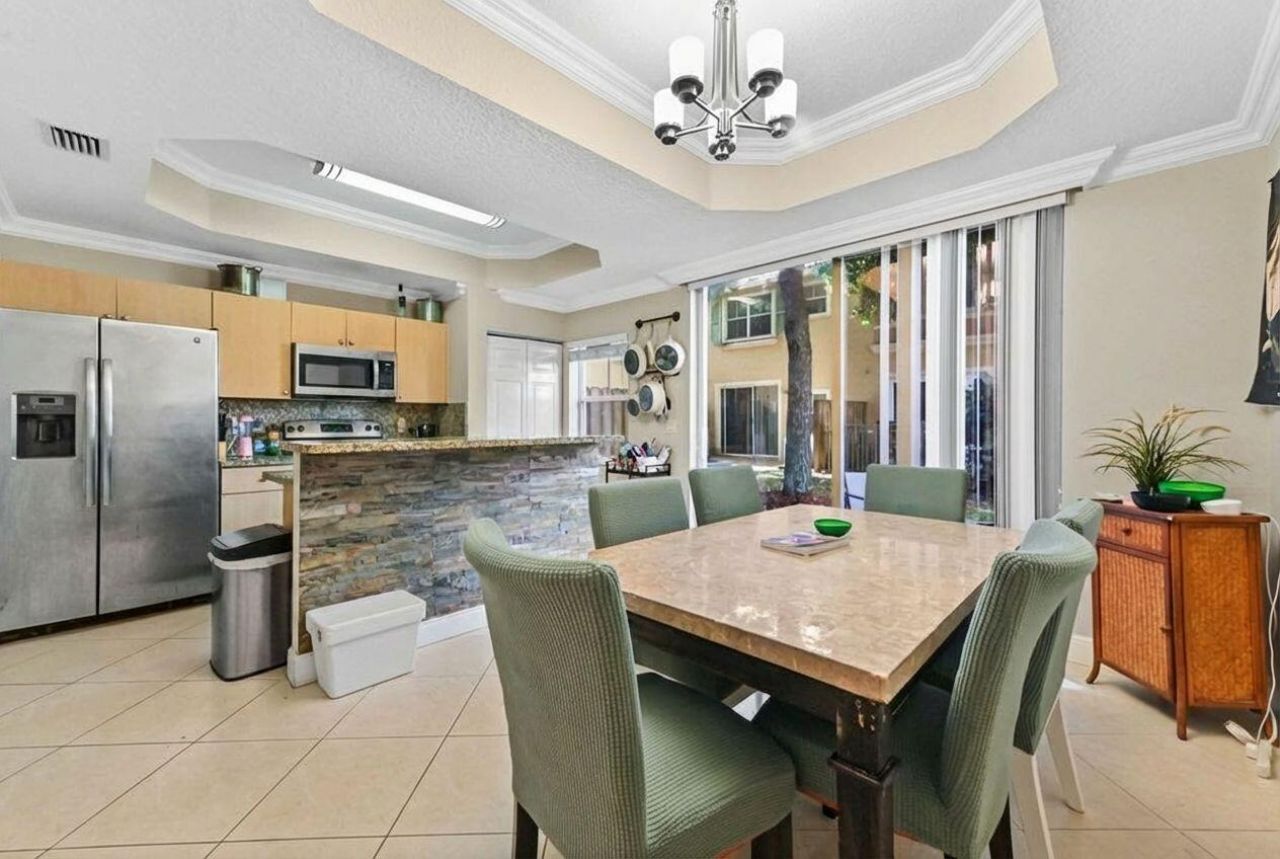 4967 Tradewinds Terrace, Unit 605, Fort Lauderdale, FL 33312 Photo