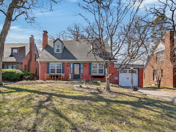 1530 41st Street, Des Moines, IA 50311