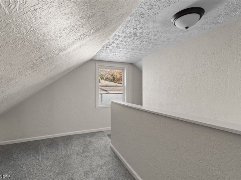 955 Iona Avenue, Akron, OH 44314 Photo 16