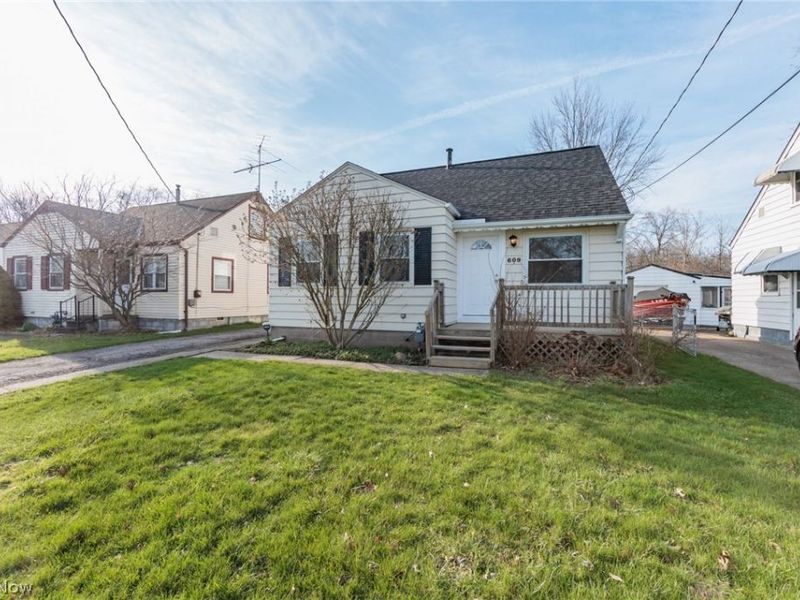 609 Princeton Avenue, Elyria, OH 44035 Photo 3