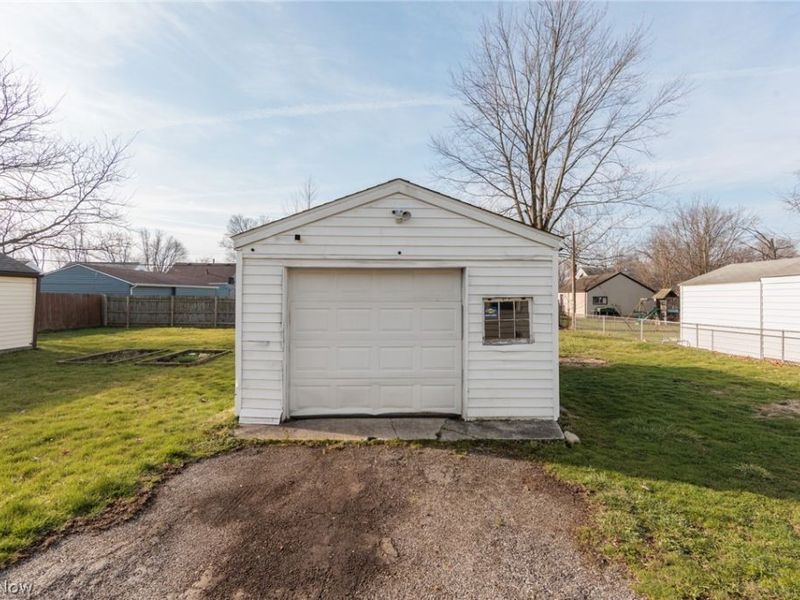 609 Princeton Avenue, Elyria, OH 44035 Photo 5