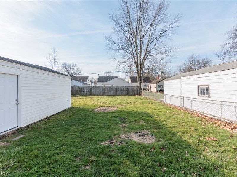 609 Princeton Avenue, Elyria, OH 44035 Photo 6