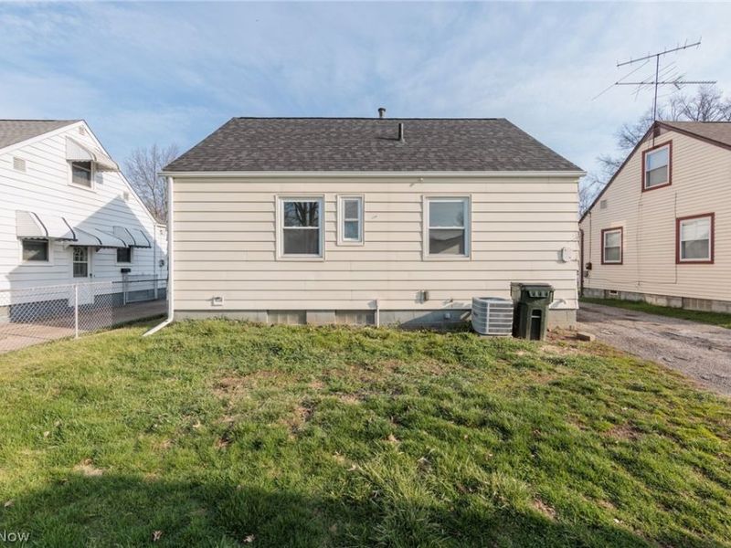 609 Princeton Avenue, Elyria, OH 44035 Photo 7