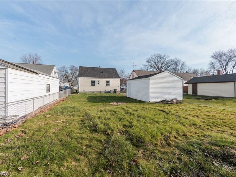 609 Princeton Avenue, Elyria, OH 44035 Photo 9