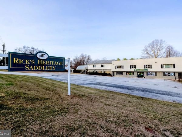 1340 POTTSTOWN PIKE, WEST CHESTER, PA 19380