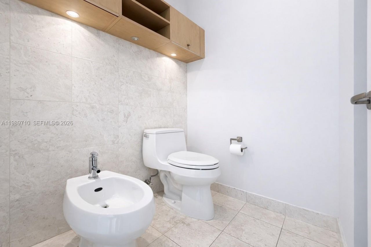 900 Brickell Key Blvd , Unit 2505, Miami, FL 33131 Photo