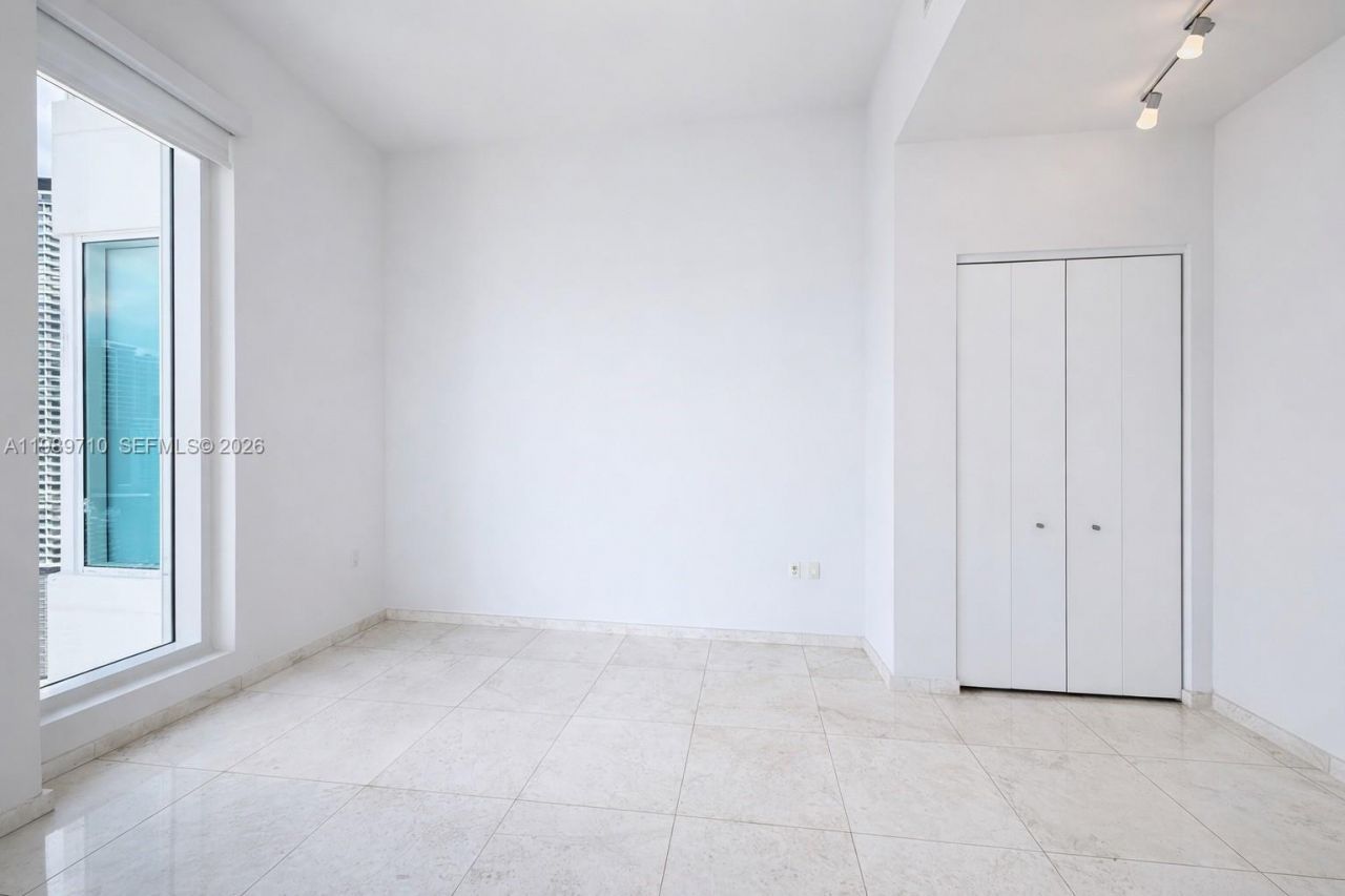 900 Brickell Key Blvd , Unit 2505, Miami, FL 33131 Photo