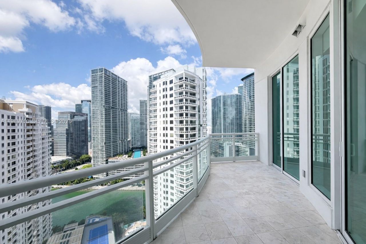 900 Brickell Key Blvd , Unit 2505, Miami, FL 33131 Photo