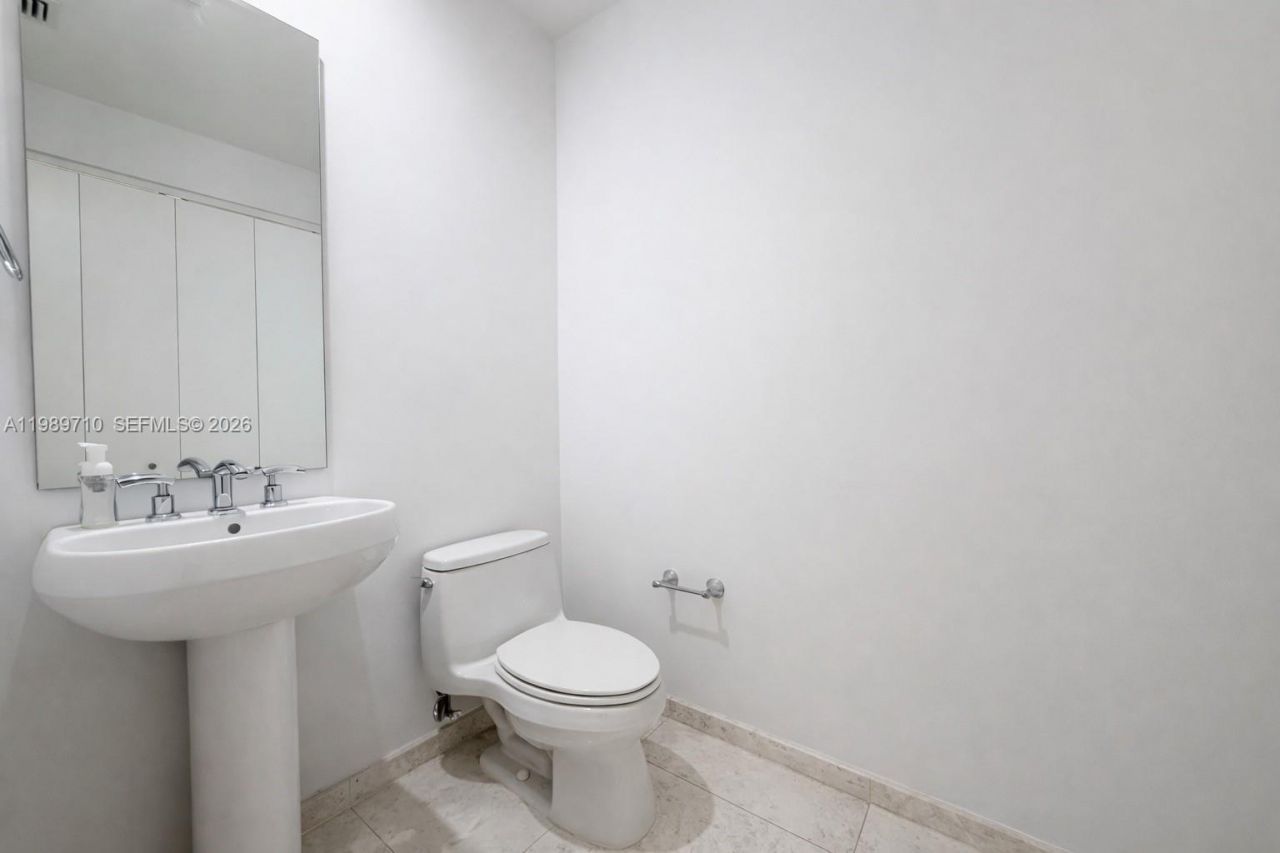 900 Brickell Key Blvd , Unit 2505, Miami, FL 33131 Photo