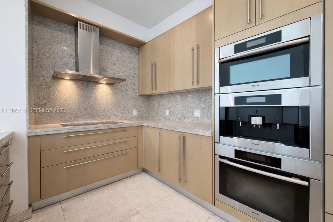 900 Brickell Key Blvd , Unit 2505, Miami, FL 33131 Photo