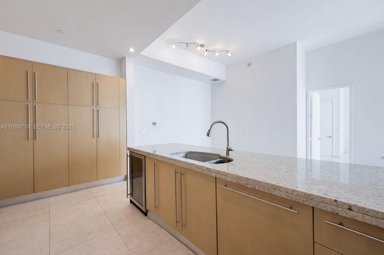 900 Brickell Key Blvd , Unit 2505, Miami, FL 33131 Photo