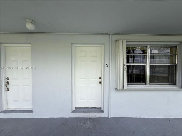 4550 SW 67 AVE , Unit 6, Miami, FL 33155