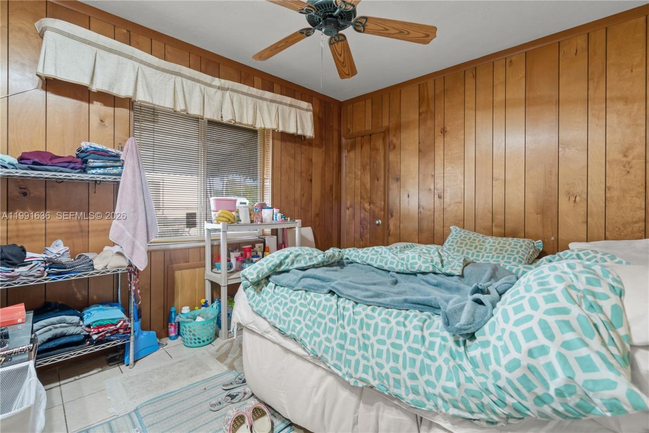 1440 NE 183rd St, North Miami Beach, FL 33179 Photo
