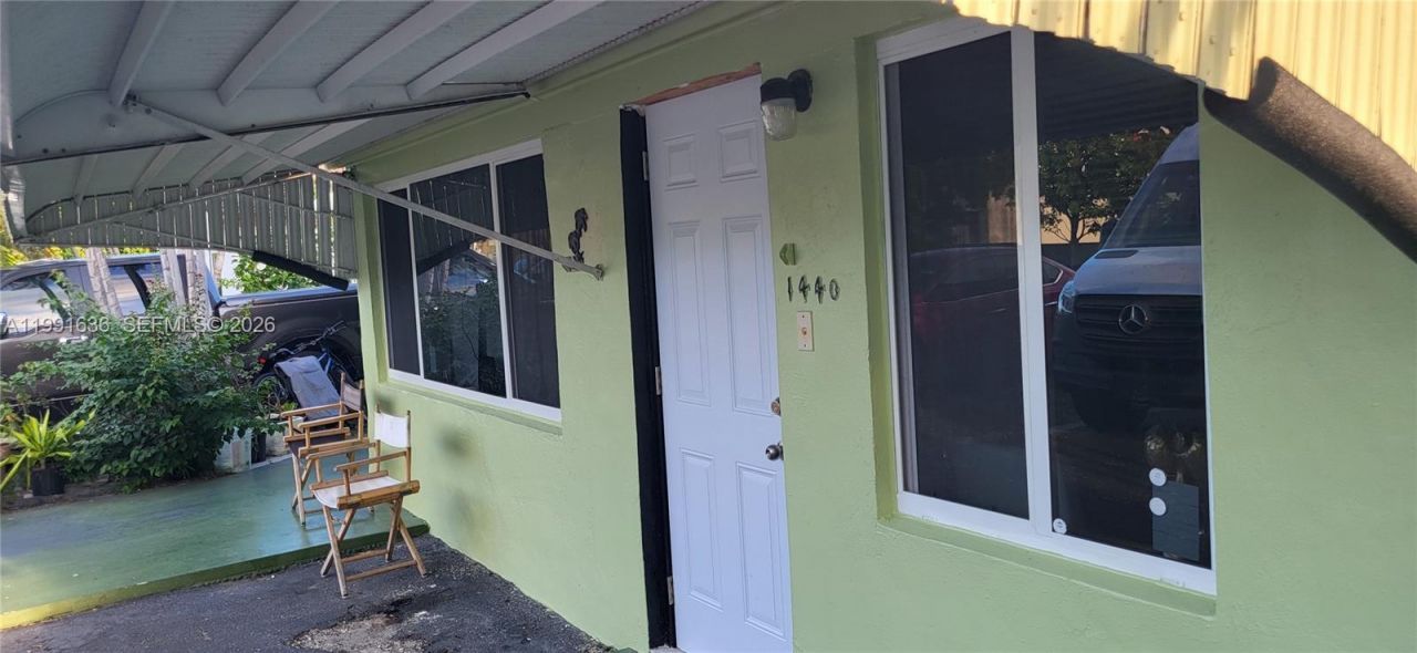 1440 NE 183rd St, North Miami Beach, FL 33179 Photo