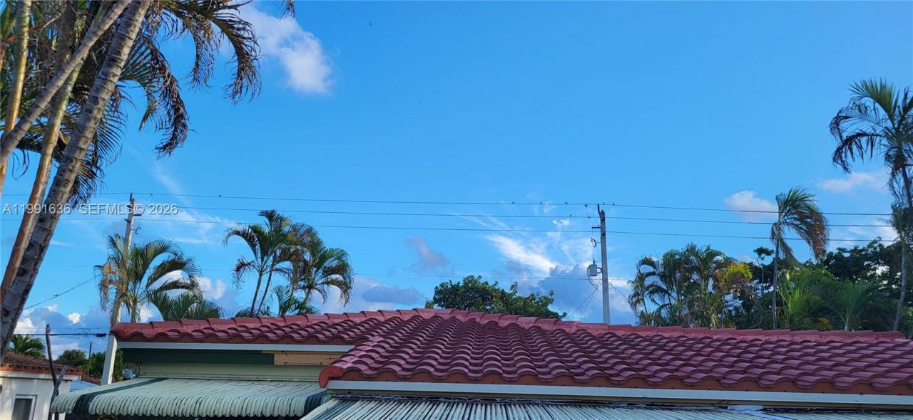 1440 NE 183rd St, North Miami Beach, FL 33179 Photo